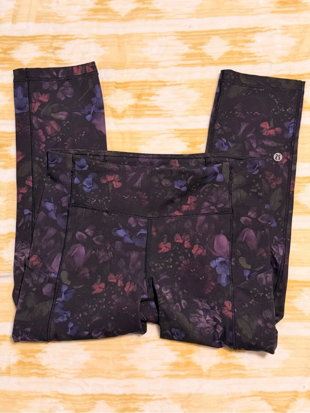 Lululemon Speed Up Crop Leggings Frozen Flourish Floral Size 6 w/ Pockets